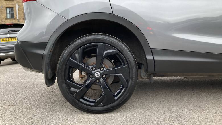 Nissan Qashqai 1.2 DiG-T Tekna+ 5dr Petrol Hatchback